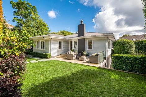 Photo of property in 30 Saint Leonards Road, Devonport, Auckland, 0624