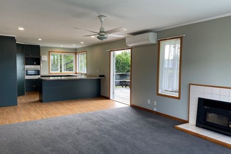 Photo of property in 4 Rathgar Road, Henderson, Auckland, 0610