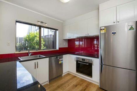 Photo of property in 1/22 Bramley Drive, Farm Cove, Auckland, 2012