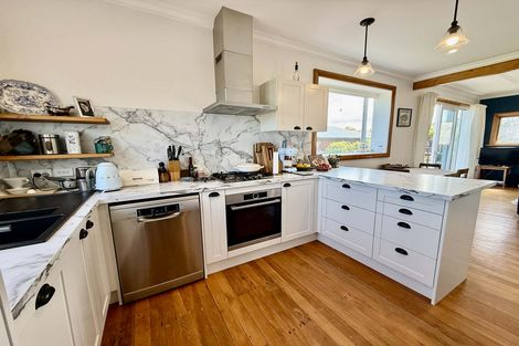 Photo of property in 104 Tomahawk Road, Andersons Bay, Dunedin, 9013