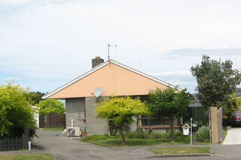 Photo of property in 12 Lomond Place, Woolston, Christchurch, 8062