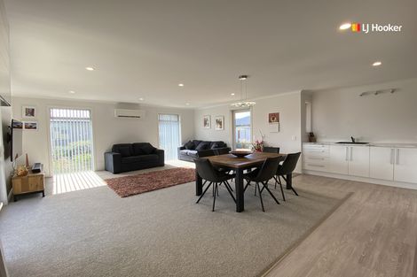 Photo of property in 51 Silver Springs Boulevard, Mosgiel, 9024