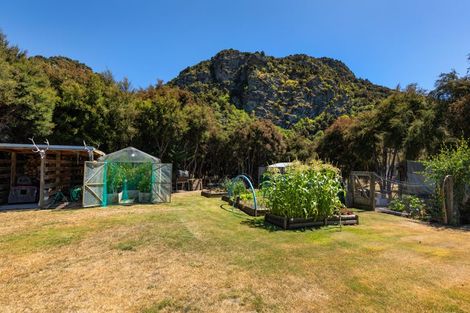Photo of property in 11 Ewing Place, Albert Town, Wanaka, 9305