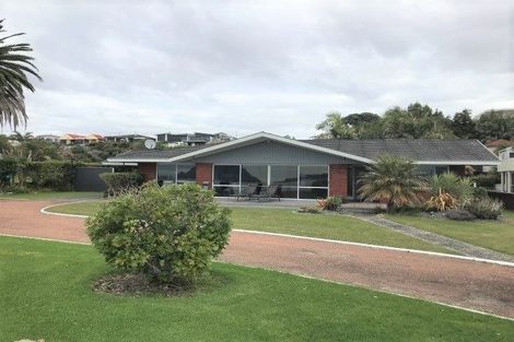 Photo of property in 1 Beach Road, Otumoetai, Tauranga, 3110