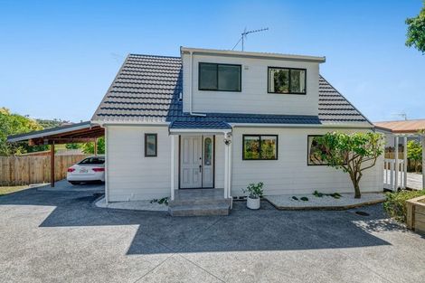 Photo of property in 14 Mallard Place, Unsworth Heights, Auckland, 0632