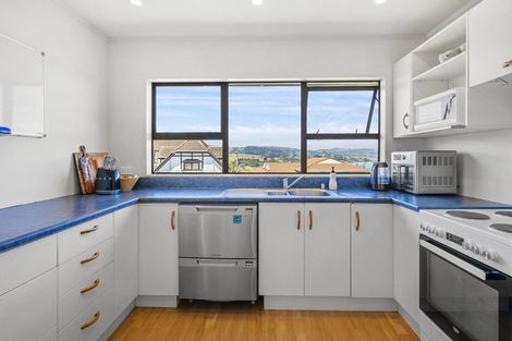 Photo of property in 3 Tregony Place, Camborne, Porirua, 5026