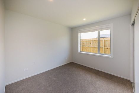 Photo of property in 68 Atlantic Drive, Fitzherbert, Palmerston North, 4410