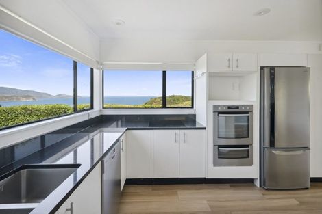 Photo of property in 15 Bury Grove, Strathmore Park, Wellington, 6022