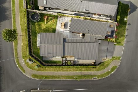 Photo of property in 1 Kiritiana Close, Pyes Pa, Tauranga, 3112