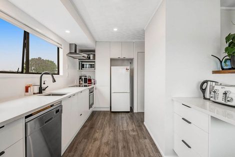 Photo of property in 23 Bay Street, Red Beach, 0932