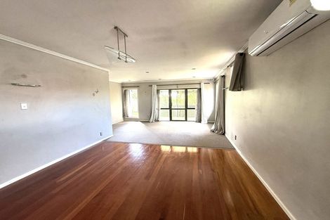 Photo of property in 64 Golf Road, New Lynn, Auckland, 0600