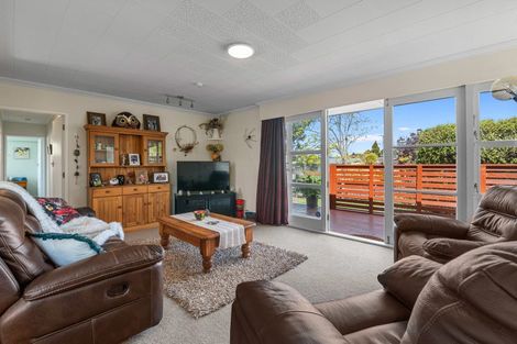 Photo of property in 3 Tawavale Street, Pukehangi, Rotorua, 3015