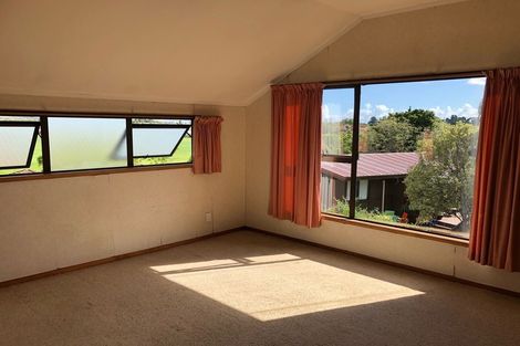 Photo of property in 2/13 Billabong Place, Botany Downs, Auckland, 2010