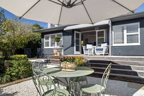 Photo of property in 1/31a Campbell Street, Havelock North, 4130