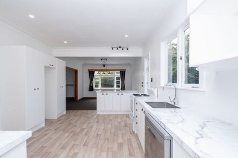 Photo of property in 6 Disraeli Street, Hawera, 4610