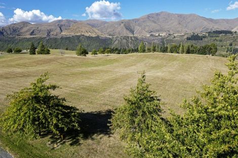 Photo of property in 2 Bloxham Lane, Lake Hayes, Queenstown, 9371