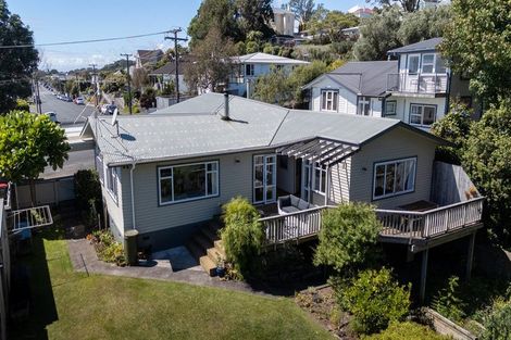 Photo of property in 62 Cutfield Road, New Plymouth, 4310