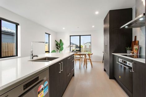 Photo of property in 35 Bill Hammond Drive, Belfast, Christchurch, 8051