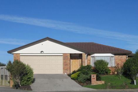 Photo of property in 49 Fleetwood Drive, Henderson, Auckland, 0612