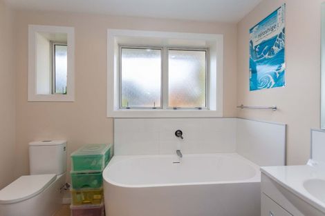 Photo of property in 3 Saffron Street, Bryndwr, Christchurch, 8053