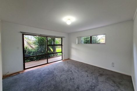 Photo of property in 332 Upper Orewa Road, Wainui, Silverdale, 0992