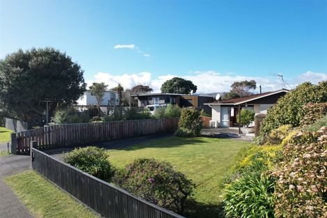 Photo of property in 80 Gray Avenue, Paraparaumu Beach, Paraparaumu, 5032