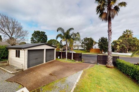 Photo of property in 165 Carnoustie Drive, Wattle Downs, Auckland, 2103