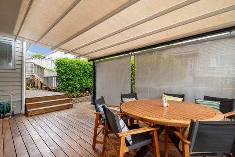 Photo of property in 3f Dallinghoe Crescent, Milford, Auckland, 0620