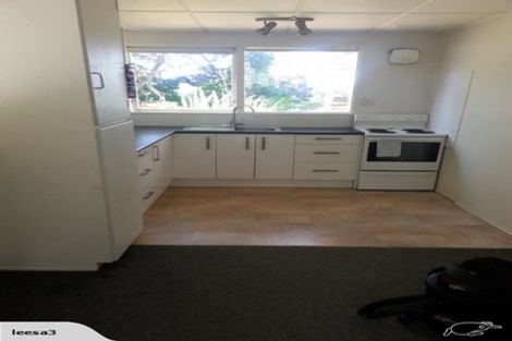 Photo of property in 195 Motutara Road, Muriwai, Waimauku, 0881