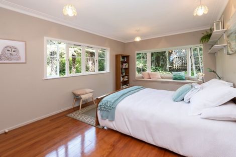 Photo of property in 13 Fenton Terrace, Cockle Bay, Auckland, 2014