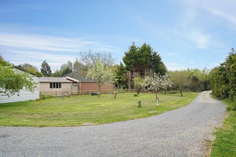 Photo of property in 35 Chinnerys Road, Woodend, 7610