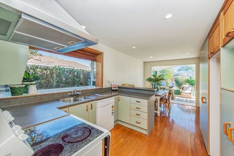 Photo of property in 64 Carruthers Street, Ilam, Christchurch, 8041