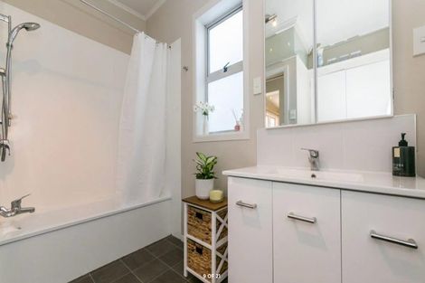 Photo of property in 53 Georges Drive, Napier South, Napier, 4110