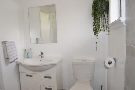 Photo of property in 52 Norfolk Crescent, Otaki Beach, Otaki, 5512