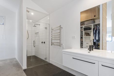 Photo of property in 272 Ballintoy Park Drive, Welcome Bay, Tauranga, 3175