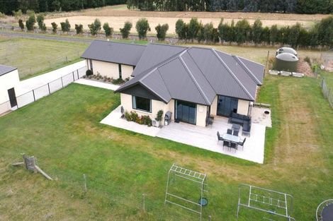 Photo of property in 30 Tara Hills Drive, North Taieri, Mosgiel, 9092