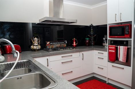 Photo of property in 70a Wallace Road, Papatoetoe, Auckland, 2025