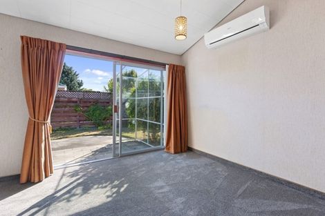Photo of property in 76 Grimseys Road, Redwood, Christchurch, 8051