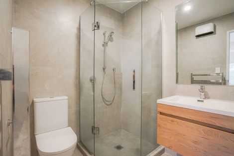 Photo of property in 2/14 Ayr Road, Pakuranga, Auckland, 2010