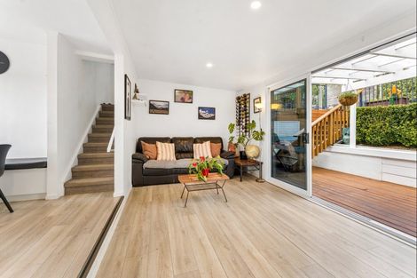 Photo of property in 52b Bay Street, Red Beach, 0932