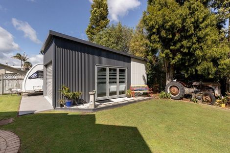 Photo of property in 23 Links View Drive, Omokoroa, 3114