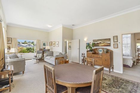 Photo of property in 22 Rugby Road, Birkenhead, Auckland, 0626