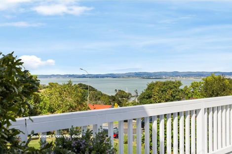 Photo of property in 72 Hadfield Street, Beach Haven, Auckland, 0626