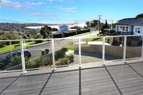Photo of property in 1a Tindalls Bay Road, Tindalls Beach, Whangaparaoa, 0930