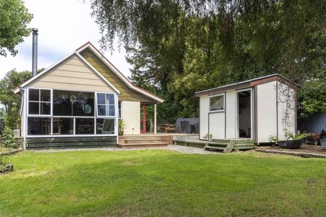 Photo of property in 28 Queens Avenue, Waikuku Beach, 7402