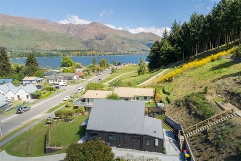 Photo of property in 44 Hedditch Street, Wanaka, 9305