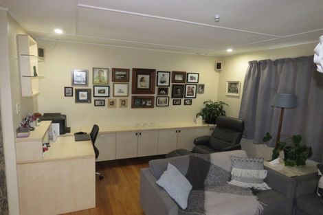 Photo of property in 137 Brougham Street, Westport, 7825