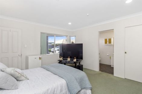 Photo of property in 38 Haven Grove, Papamoa Beach, Papamoa, 3118