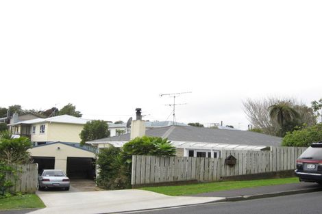 Photo of property in 66 Huatoki Street, Vogeltown, New Plymouth, 4310