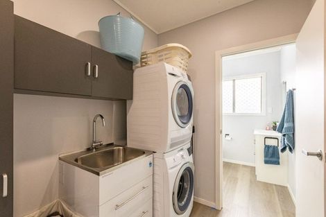 Photo of property in 34 Bill Hercock Street, Pirimai, Napier, 4112